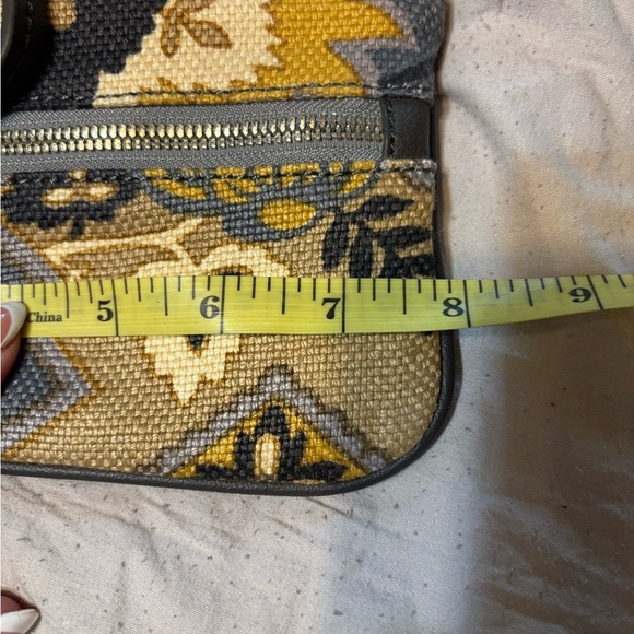 Spartina Linen Patterned Wristlet - Picture 6 of 12